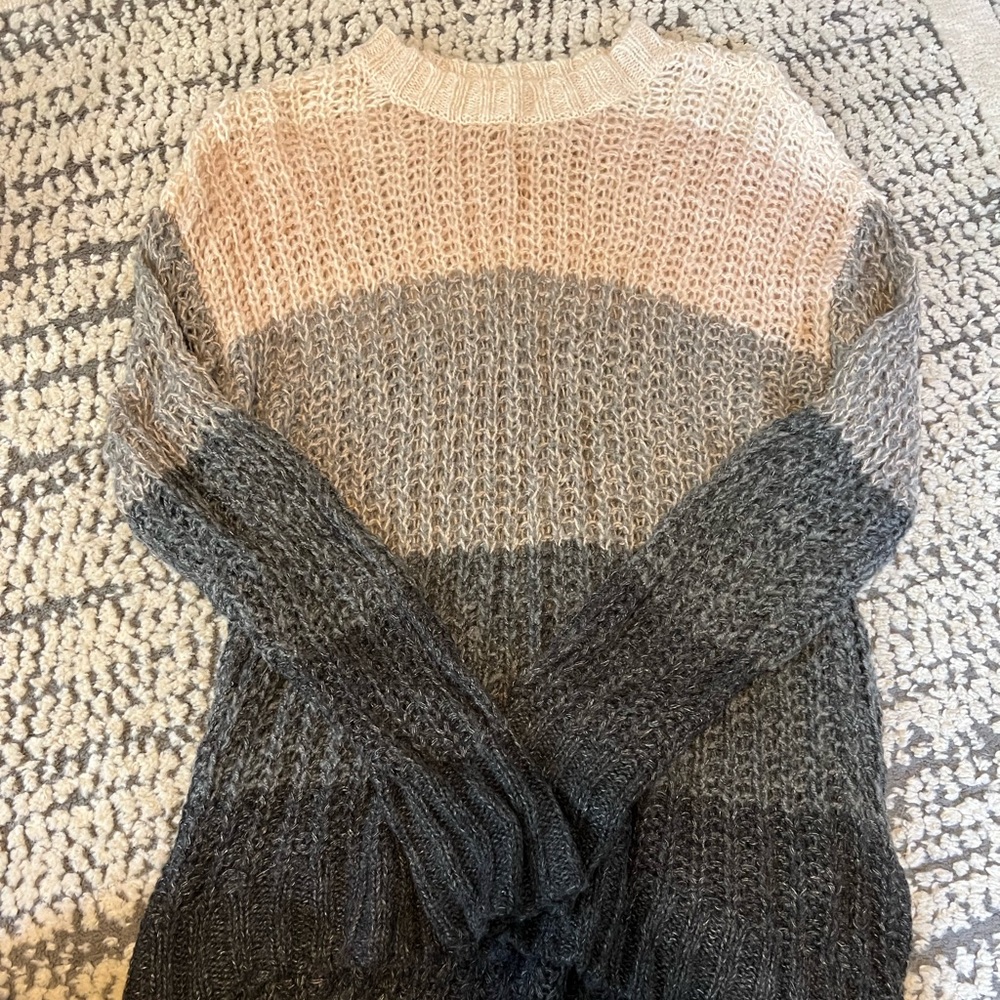 American eagle sweater
